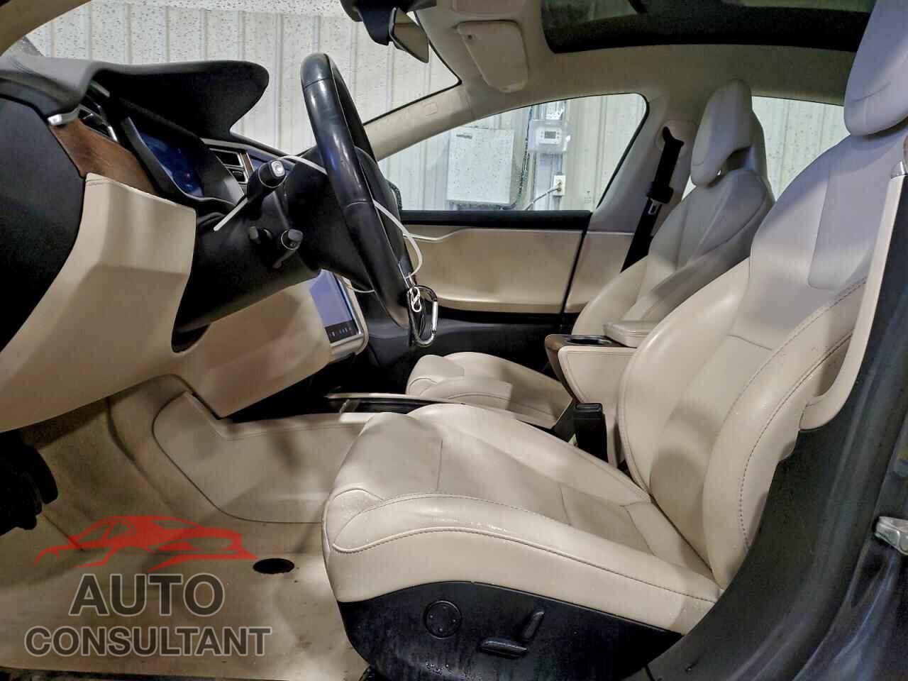 TESLA MODEL S 2017 - 5YJSA1E20HF232228