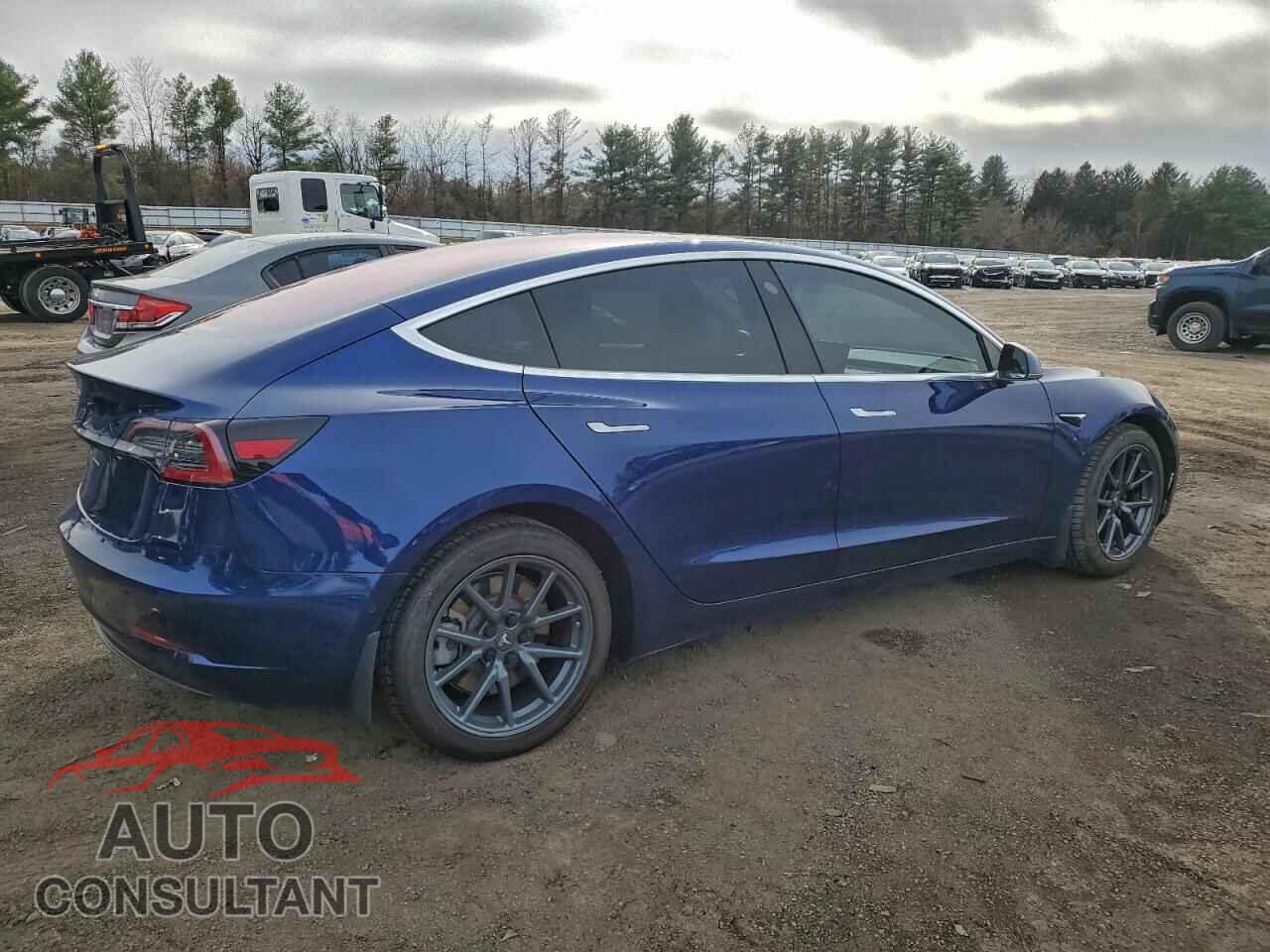 TESLA MODEL 3 2018 - 5YJ3E1EA1JF013123