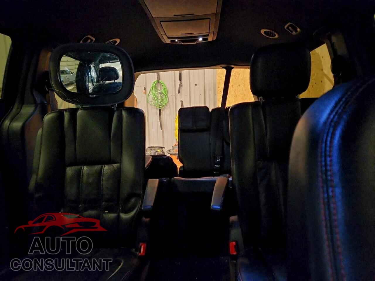 DODGE CARAVAN 2011 - 2D4RN7DG4BR696592