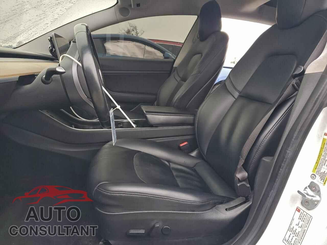 TESLA MODEL 3 2017 - 5YJ3E1EA5HF002054