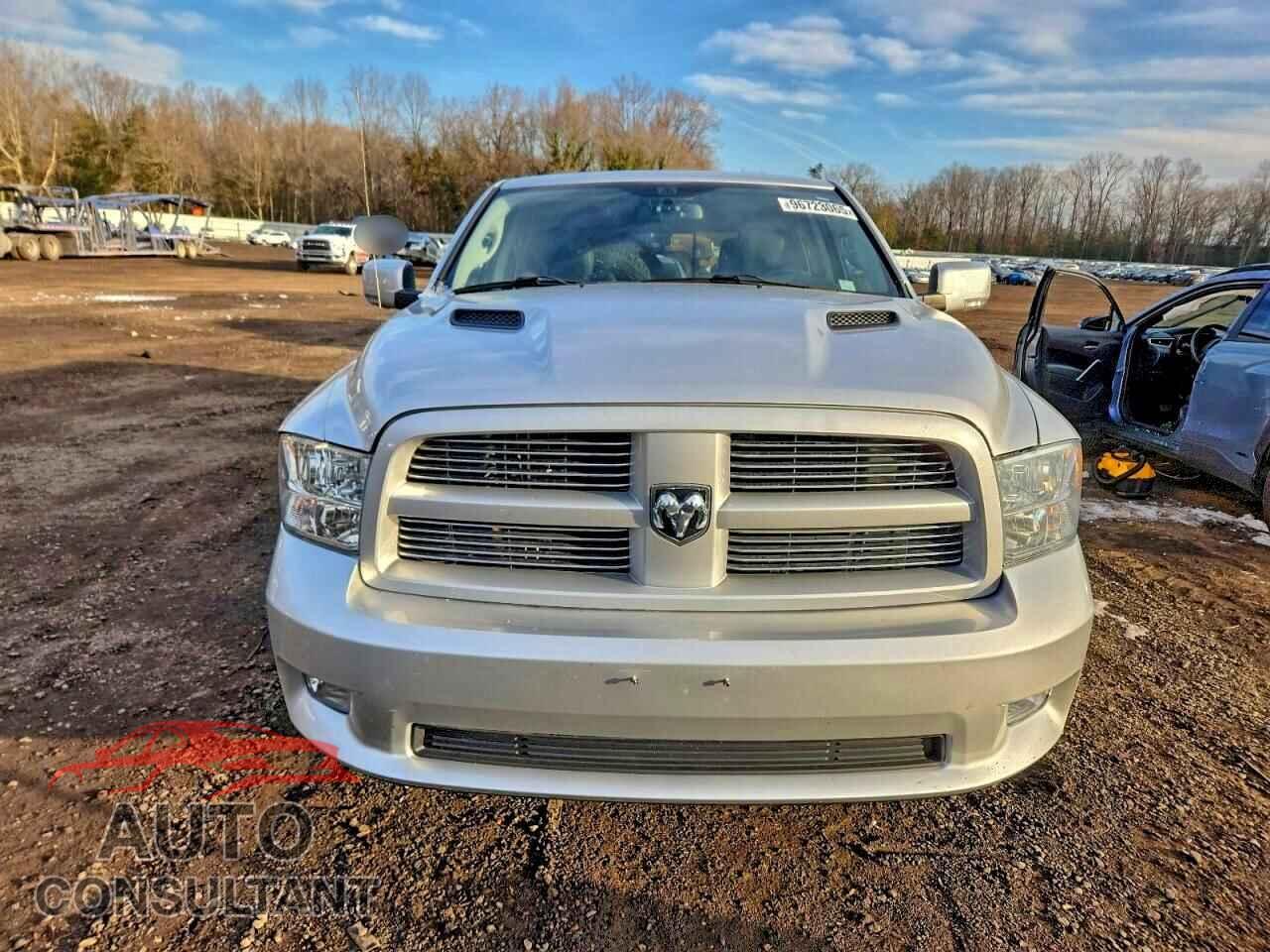 DODGE RAM 1500 2012 - 1C6RD7MT1CS150207