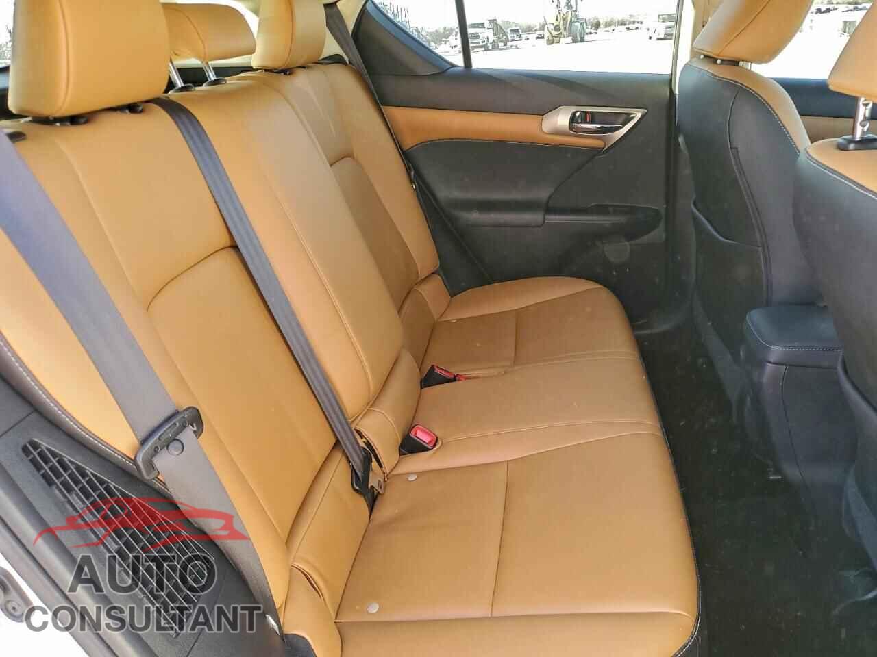 LEXUS CT 200 2014 - JTHKD5BH5E2180101