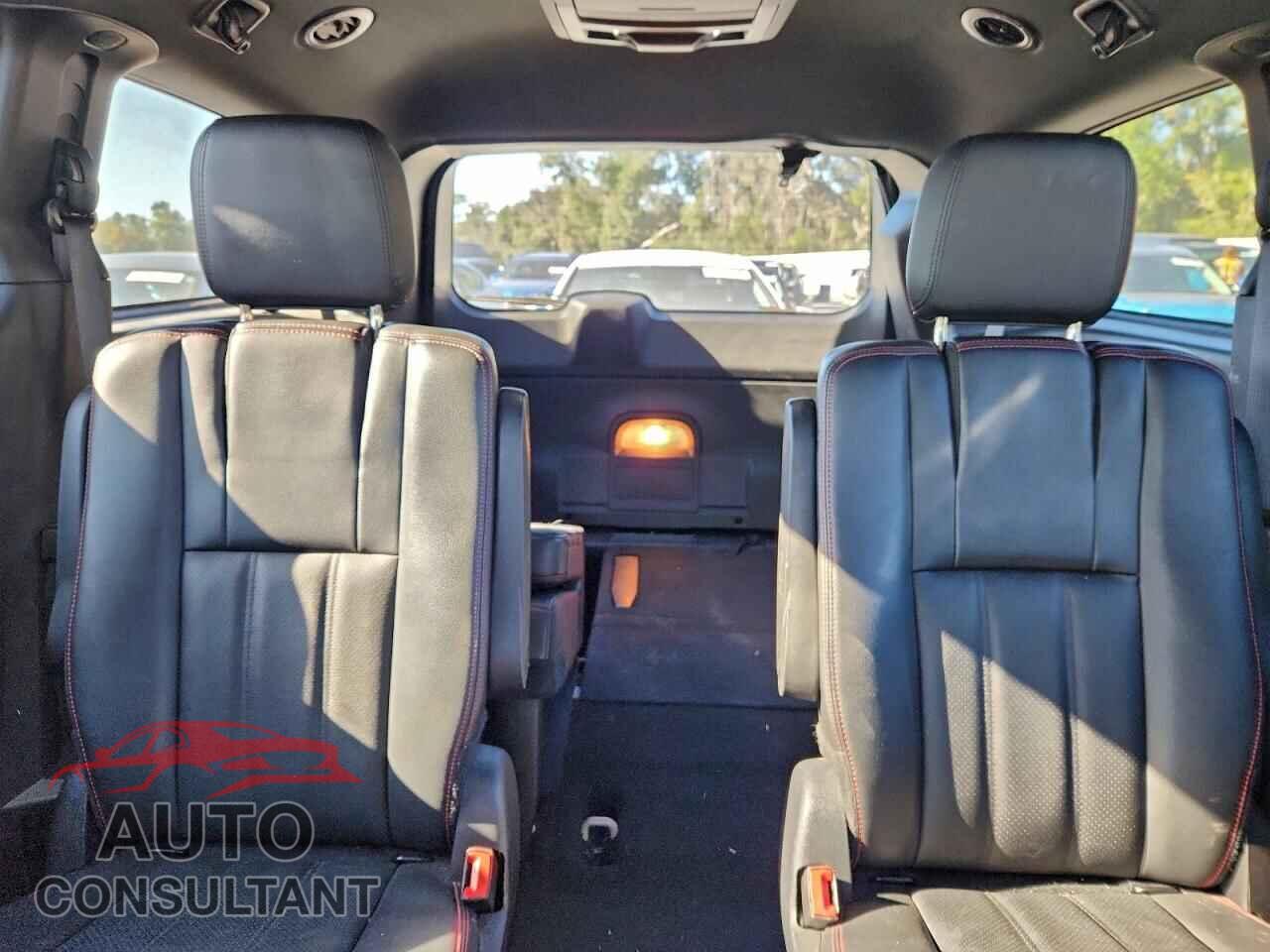 DODGE CARAVAN 2019 - 2C4RDGEG5KR674020