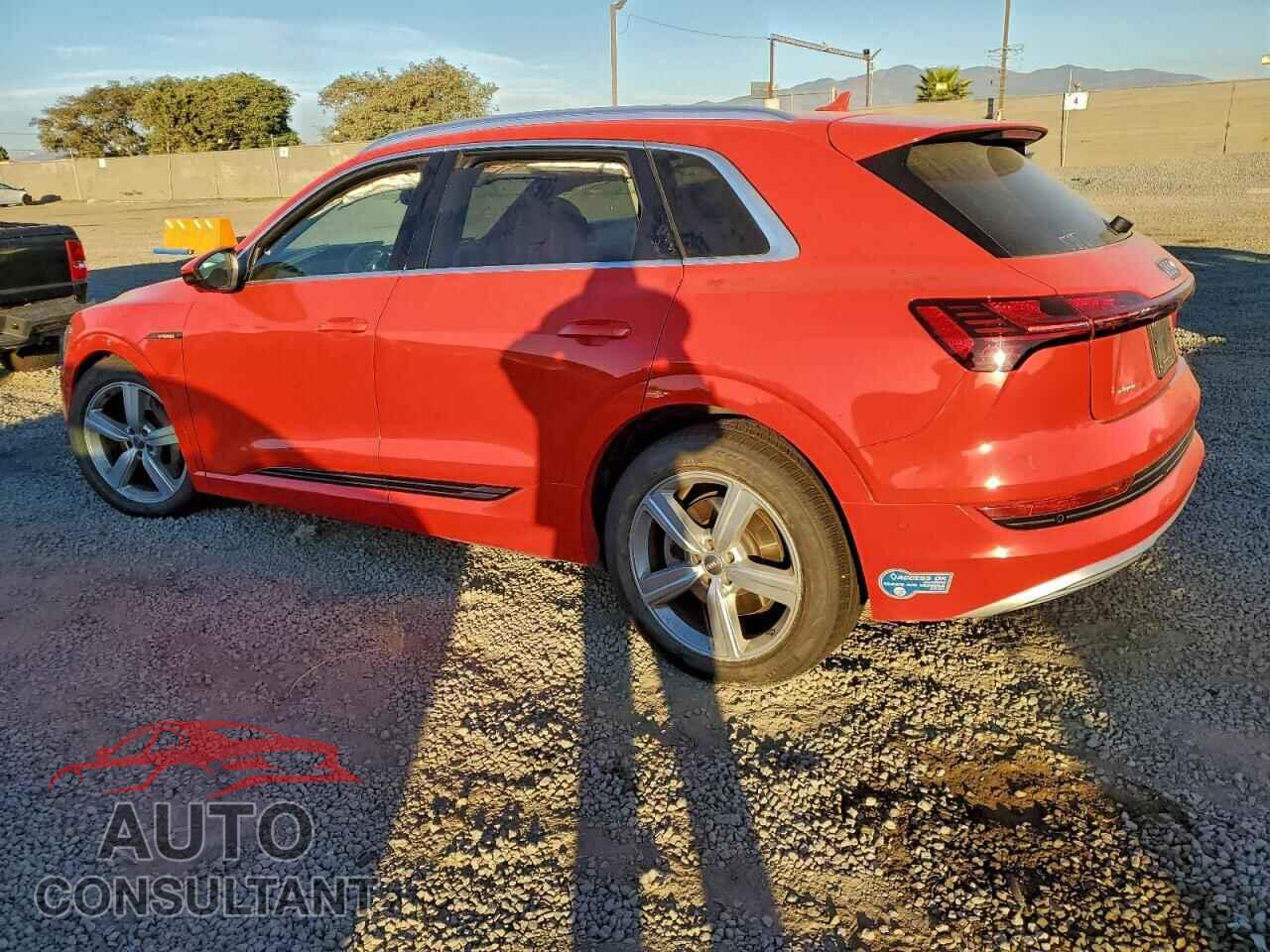 AUDI E-TRON 2019 - WA1LAAGE2KB014503
