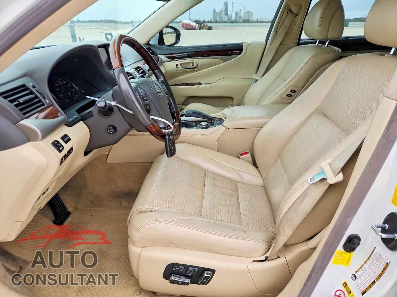 LEXUS LS460 2013 - JTHBL1EFXD5121869