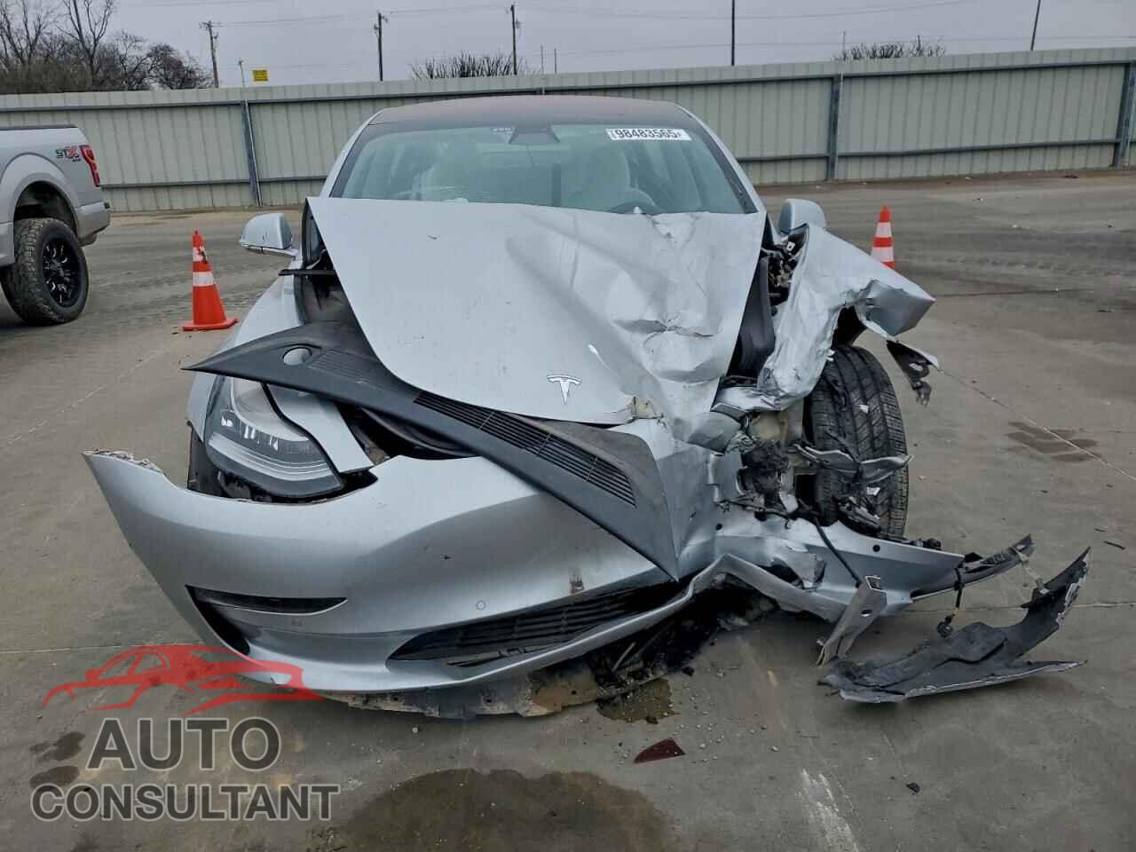 TESLA MODEL 3 2018 - 5YJ3E1EB2JF097302