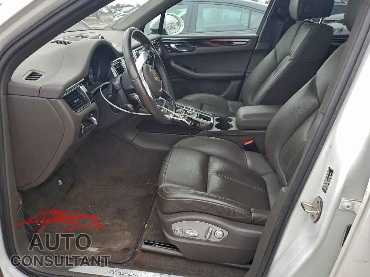 PORSCHE MACAN 2015 - WP1AB2A59FLB41482