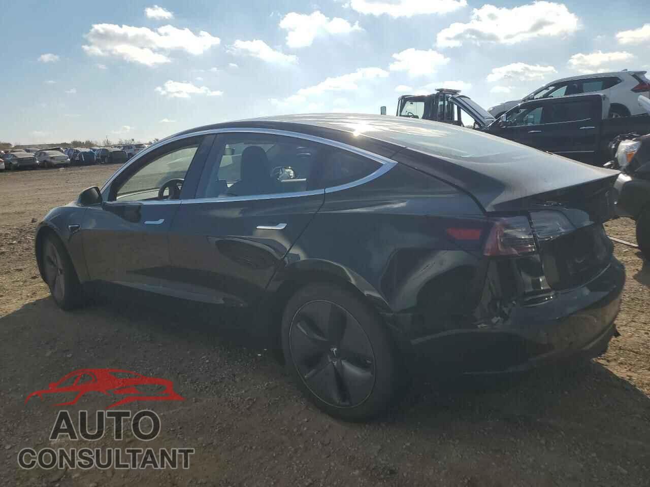 TESLA MODEL 3 2018 - 5YJ3E1EB9JF182024