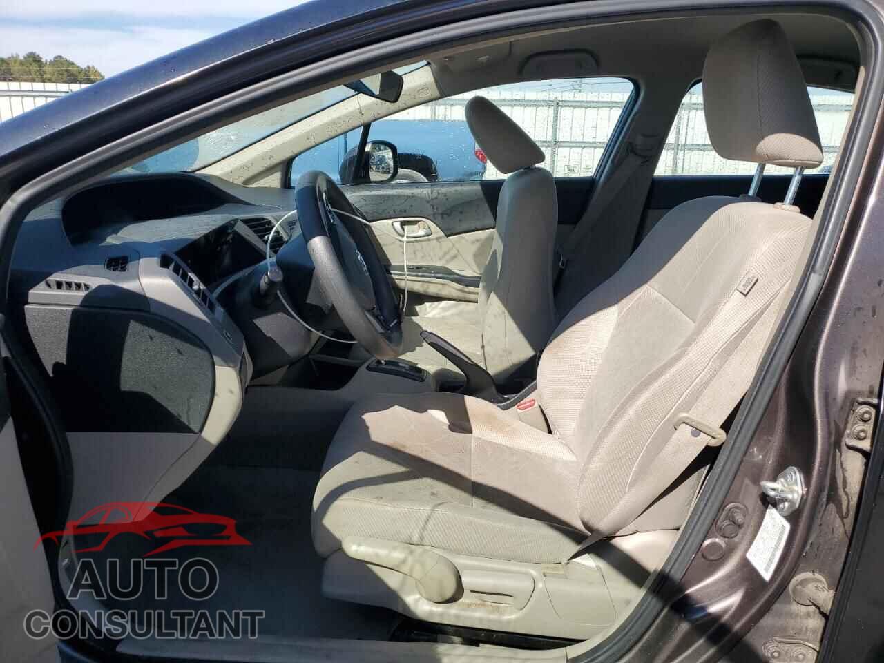 HONDA CIVIC 2012 - 2HGFB2F52CH591887