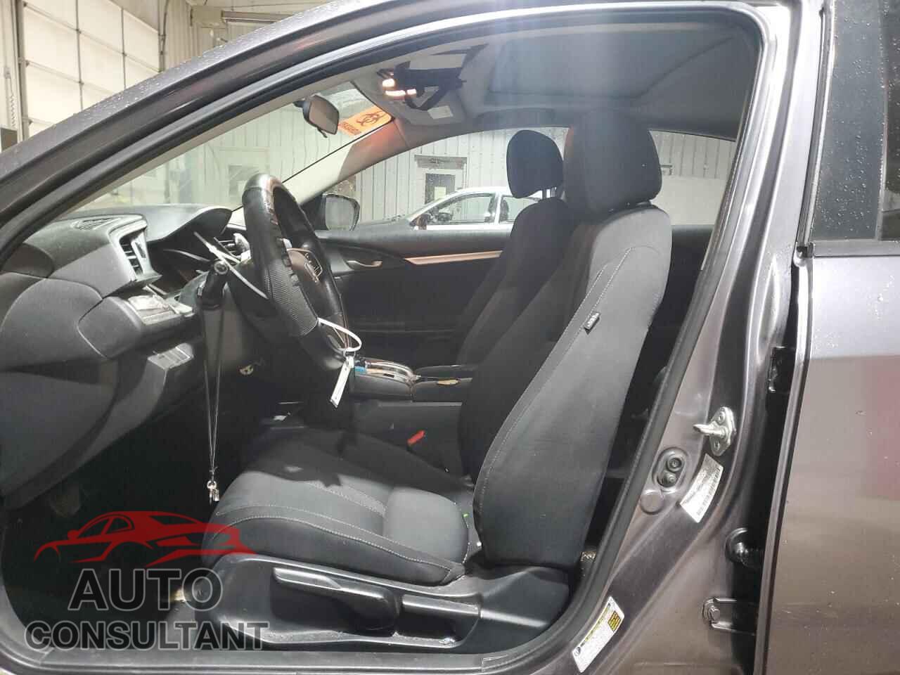 HONDA CIVIC 2018 - 2HGFC2F72JH545455