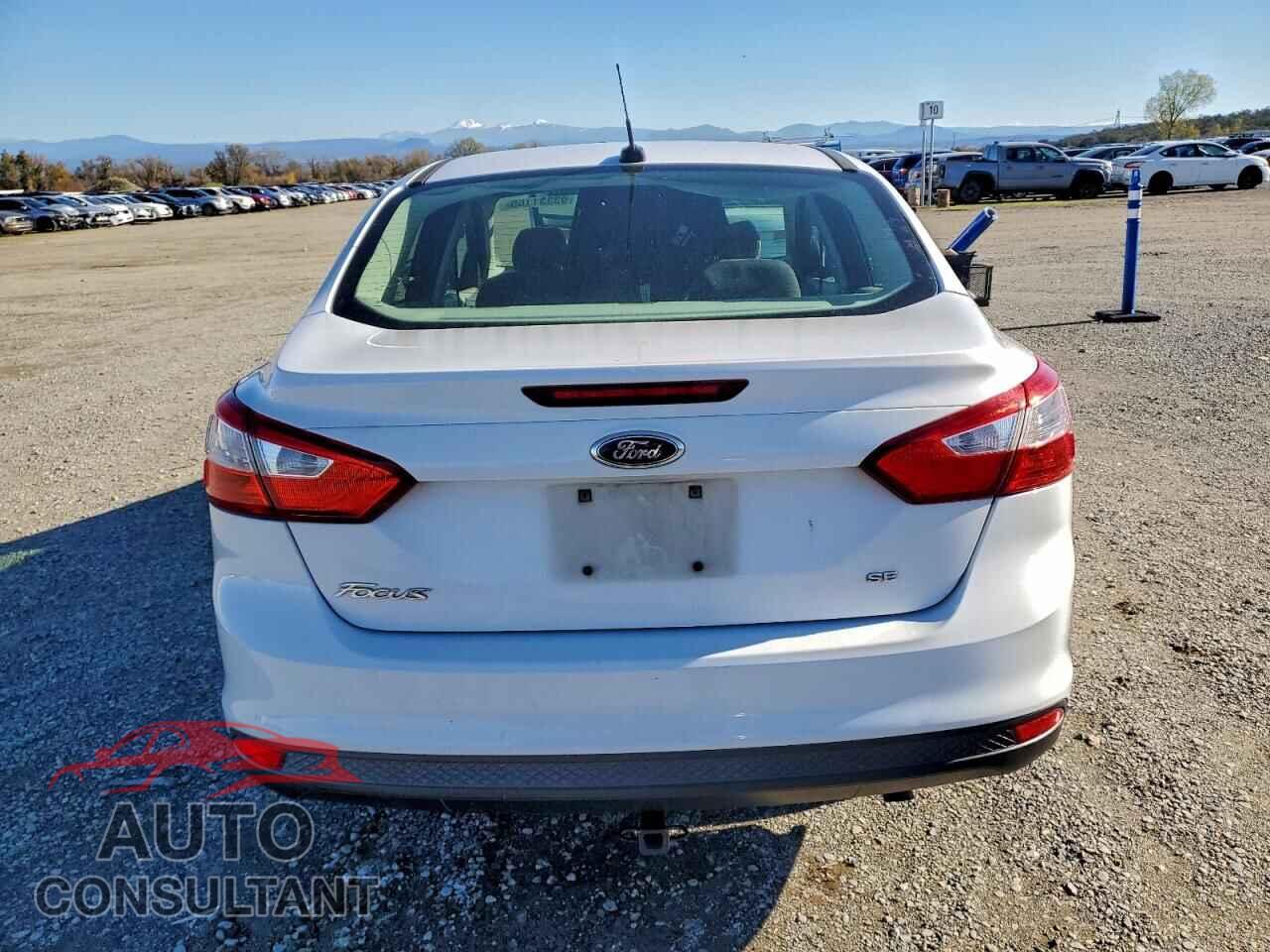 FORD FOCUS 2012 - 1FAHP3F2XCL274162