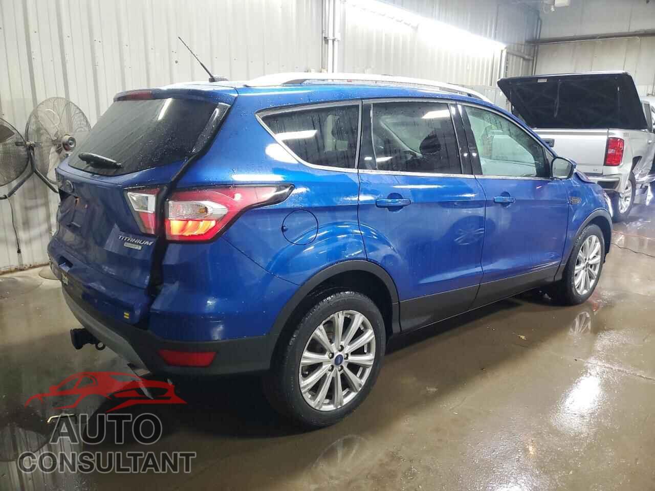 FORD ESCAPE 2017 - 1FMCU0J91HUC74175