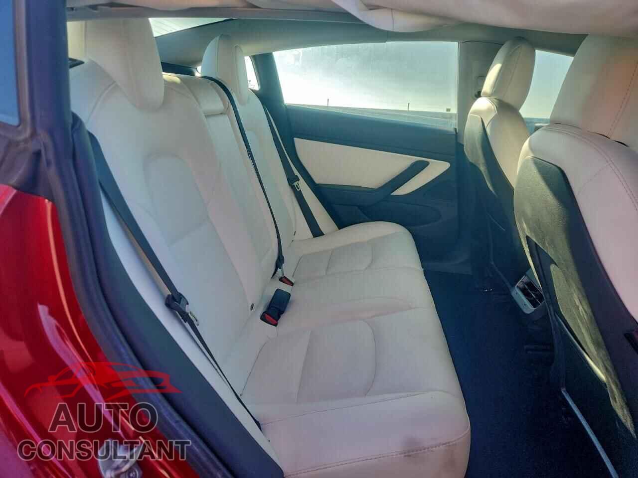 TESLA MODEL 3 2021 - 5YJ3E1EA4MF840599