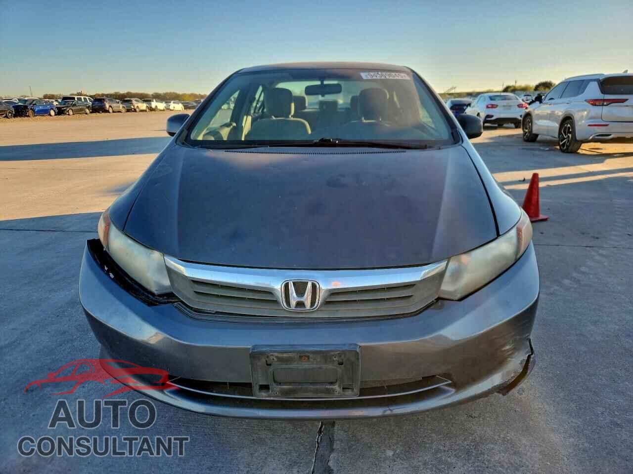 HONDA CIVIC 2012 - 2HGFB2F51CH570352