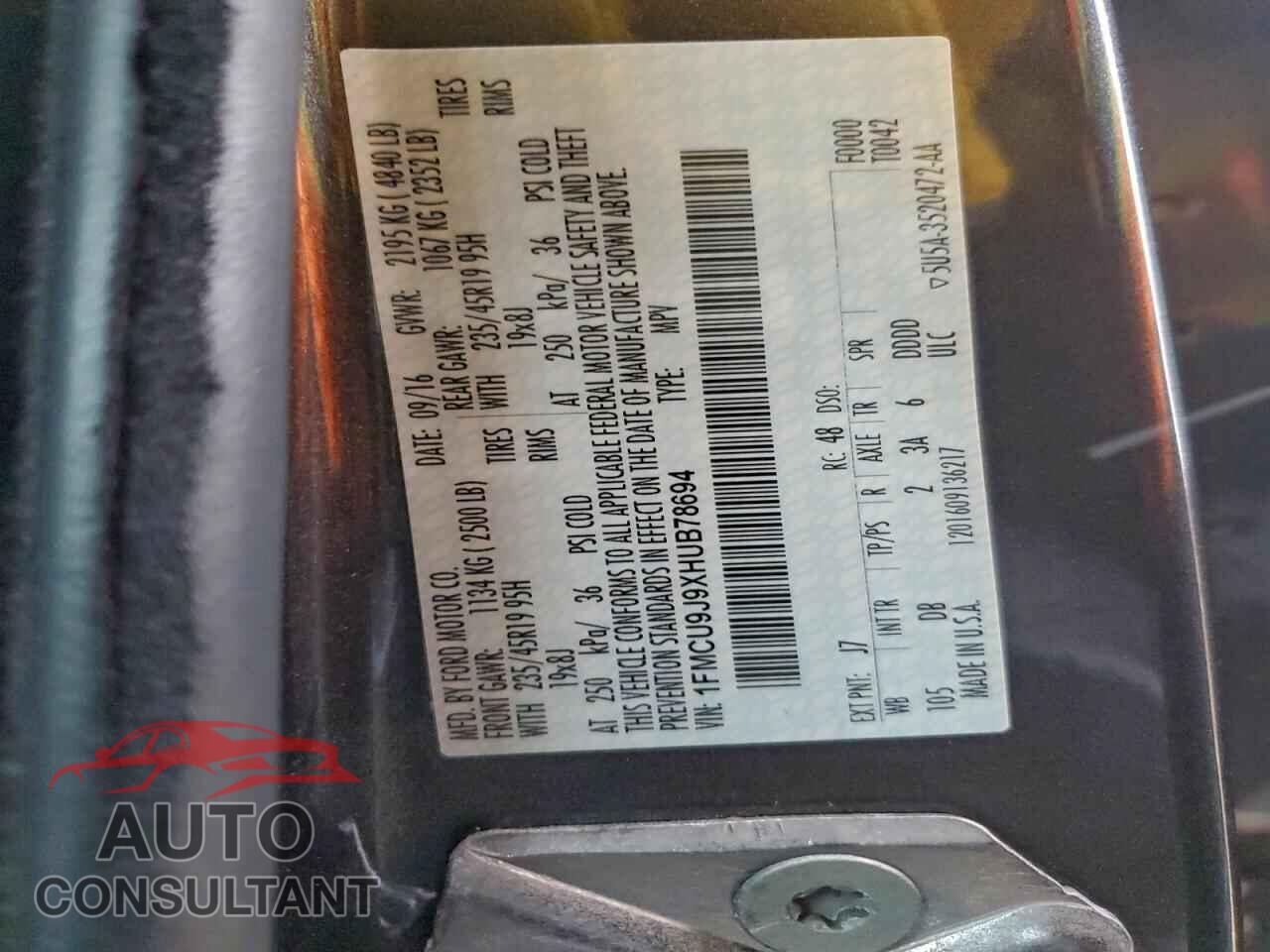 FORD ESCAPE 2017 - 1FMCU9J9XHUB78694