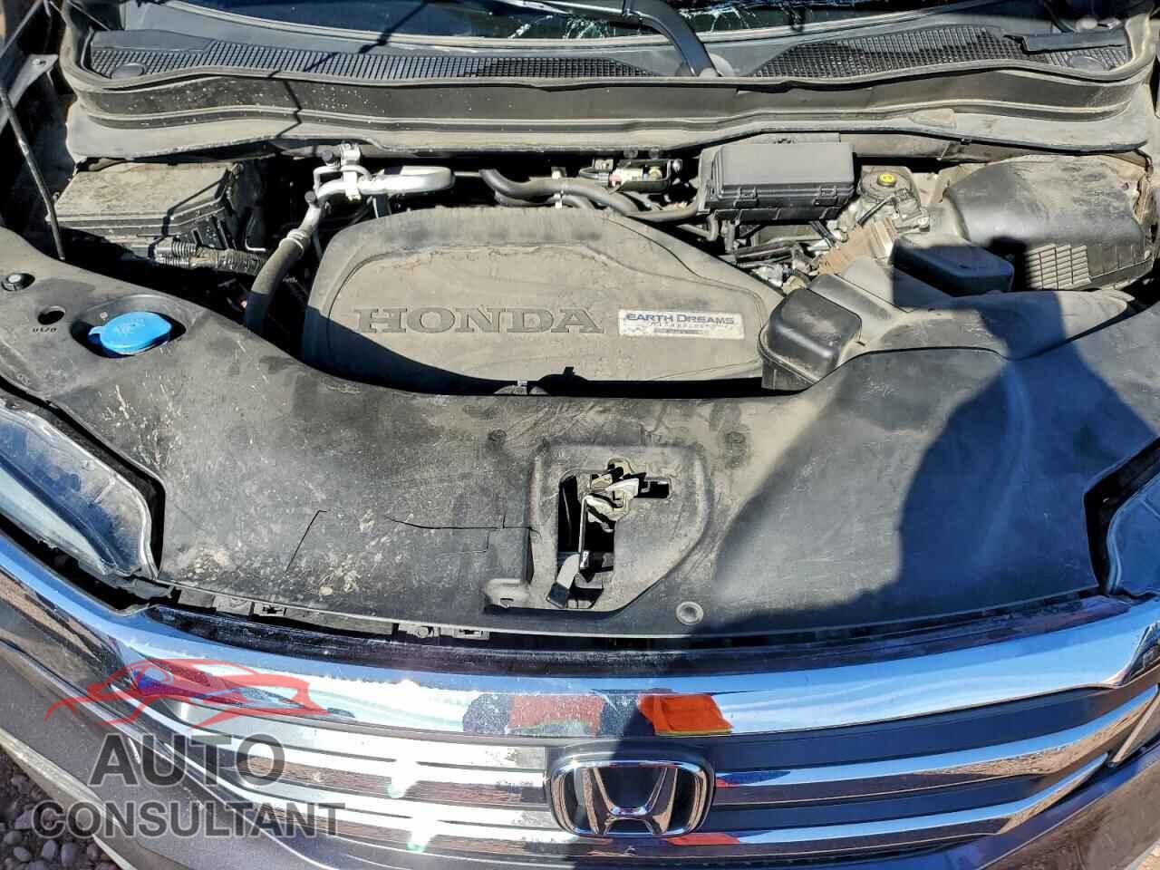 HONDA PILOT 2017 - 5FNYF5H50HB014315