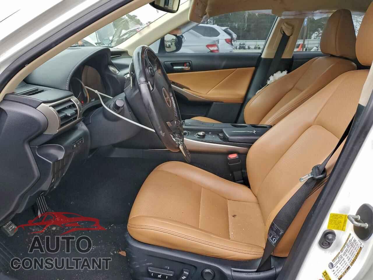 LEXUS IS 2015 - JTHCF1D22F5029541