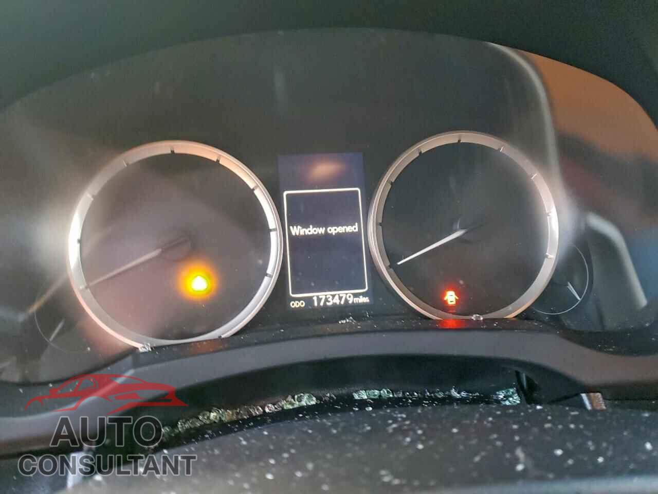 LEXUS IS 2014 - JTHBF1D29E5031894
