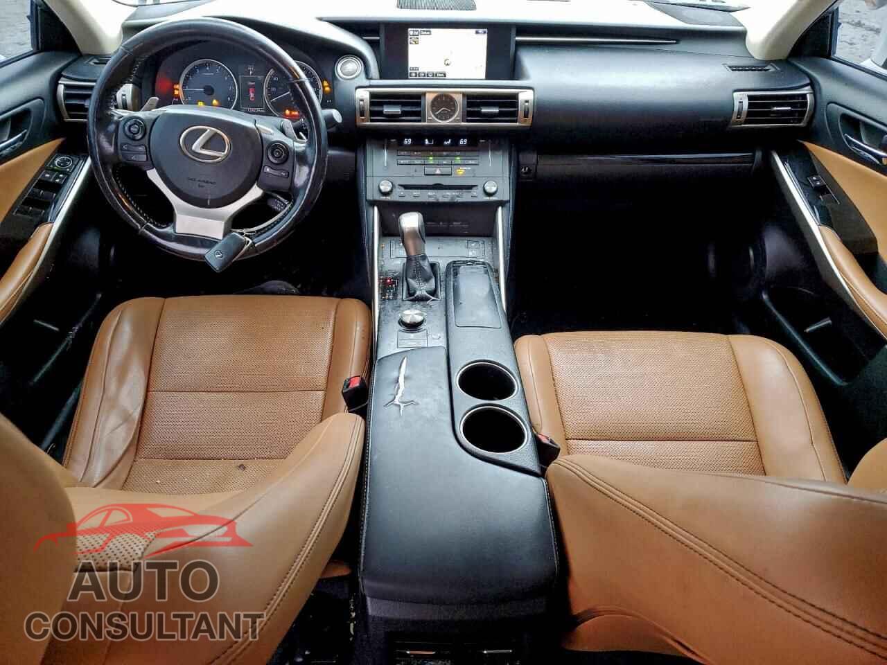 LEXUS IS 2015 - JTHCF1D22F5029541
