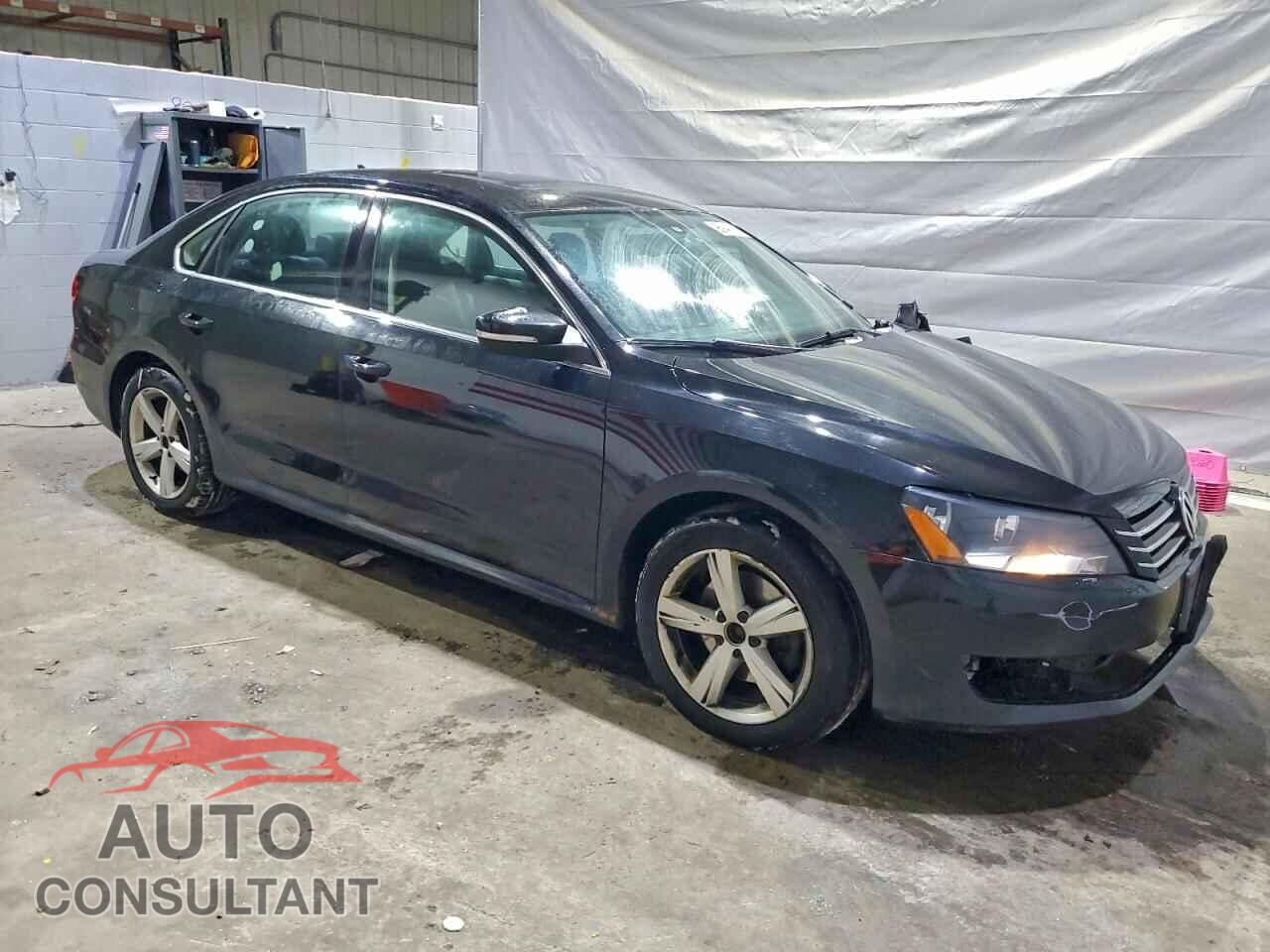 VOLKSWAGEN PASSAT 2013 - 1VWBP7A33DC046509