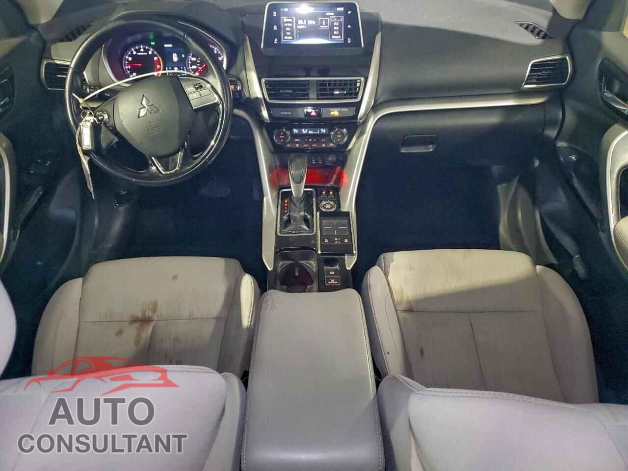 MITSUBISHI ECLIPSE 2018 - JA4AT5AA2JZ046405
