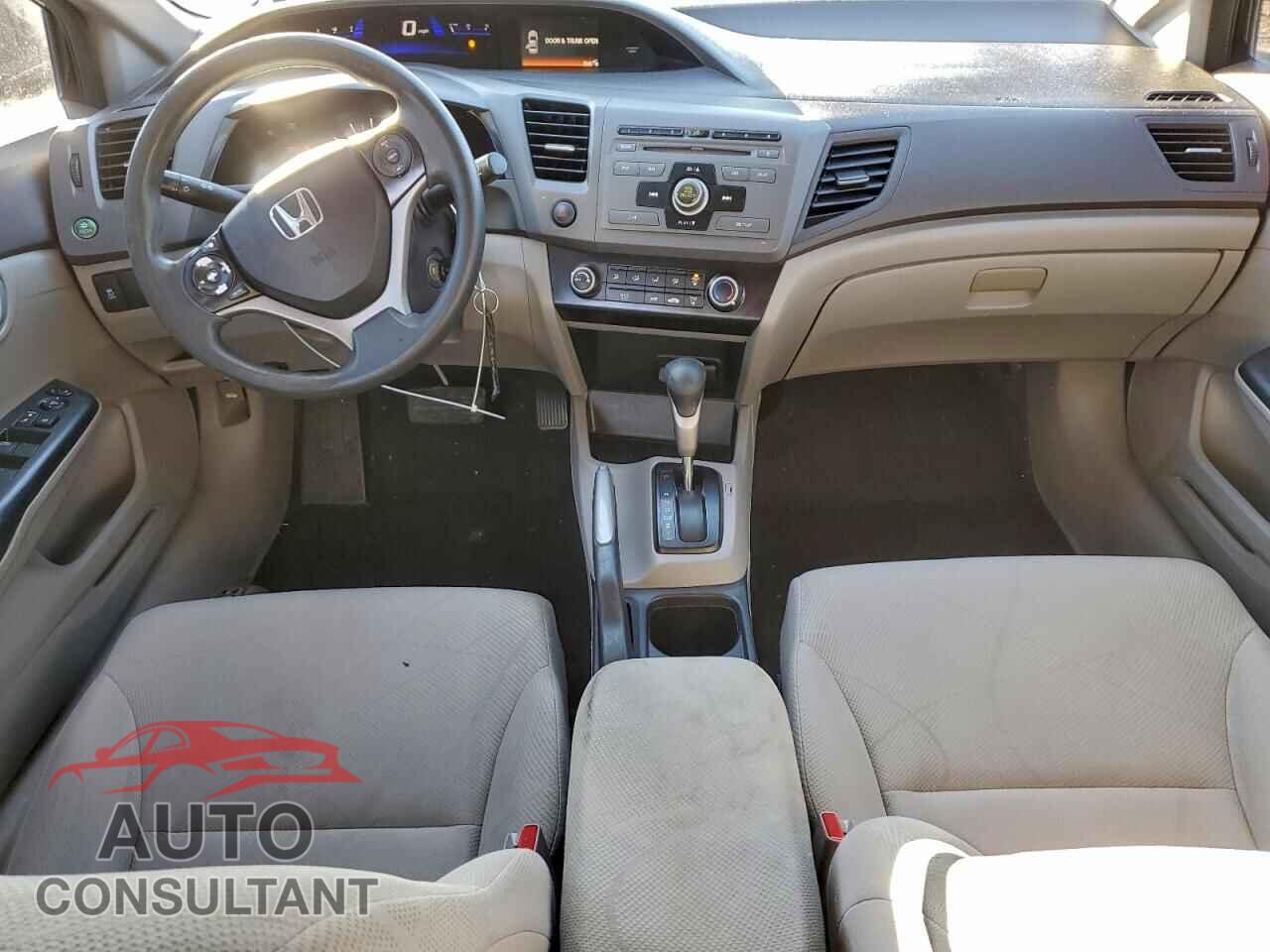 HONDA CIVIC 2012 - 2HGFB2F55CH584223