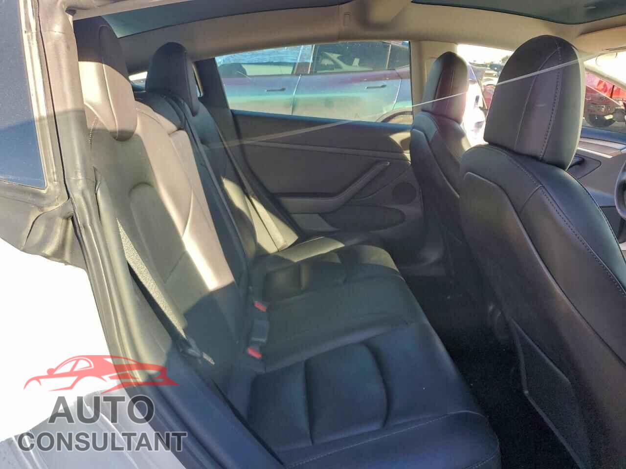 TESLA MODEL 3 2021 - 5YJ3E1EC8MF991043