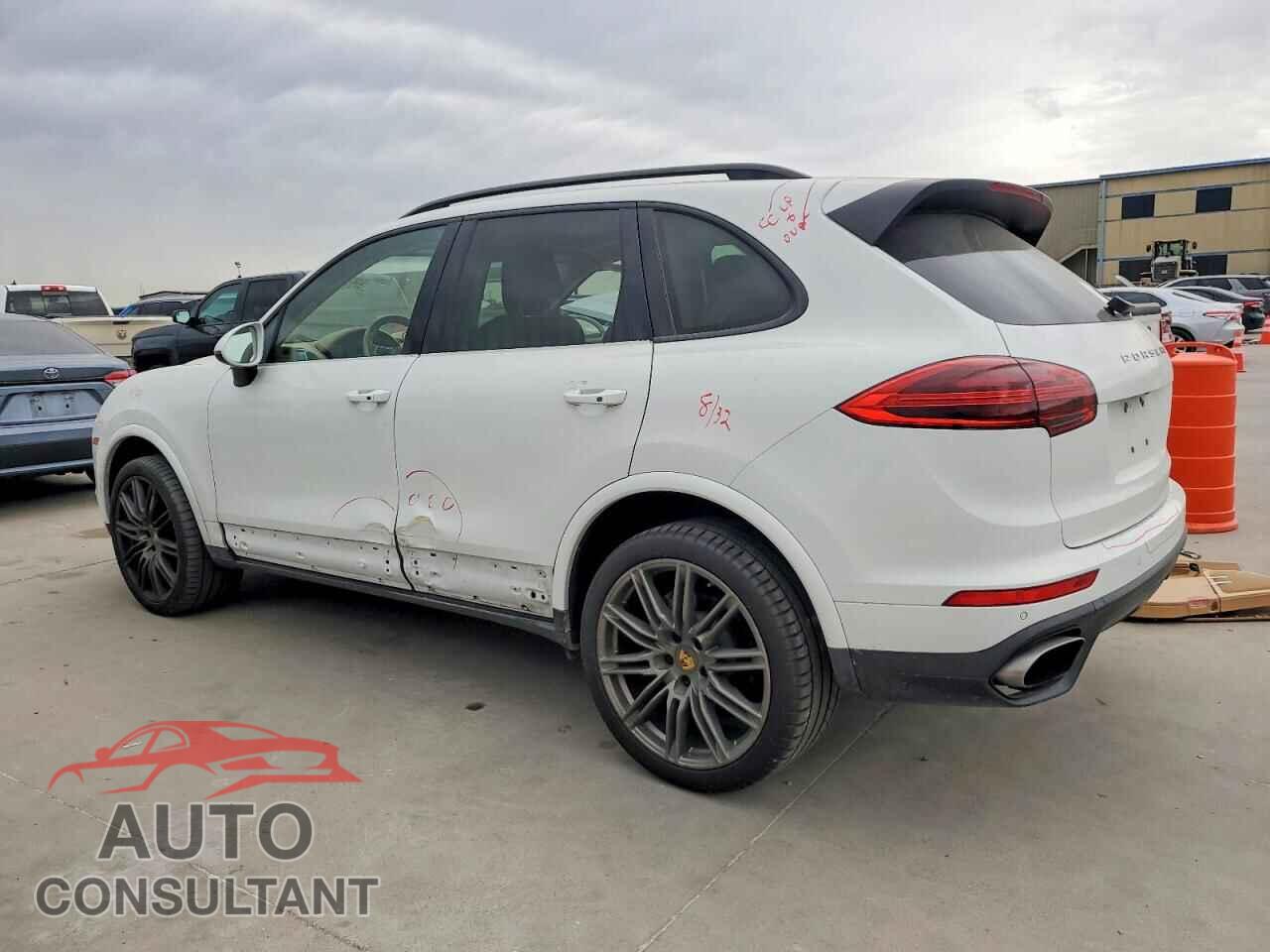 PORSCHE CAYENNE 2017 - WP1AA2A27HKA88945