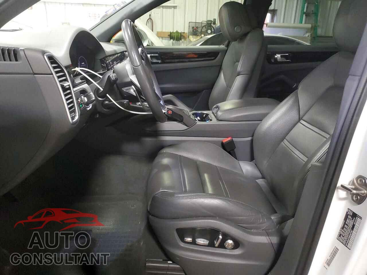 PORSCHE CAYENNE 2021 - WP1AA2AY2MDA07367