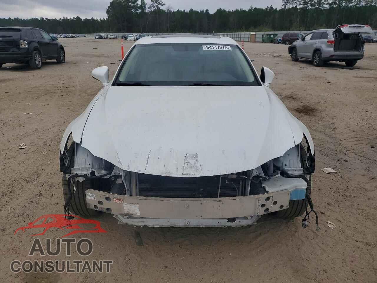 LEXUS IS 2015 - JTHBF1D24F5054257
