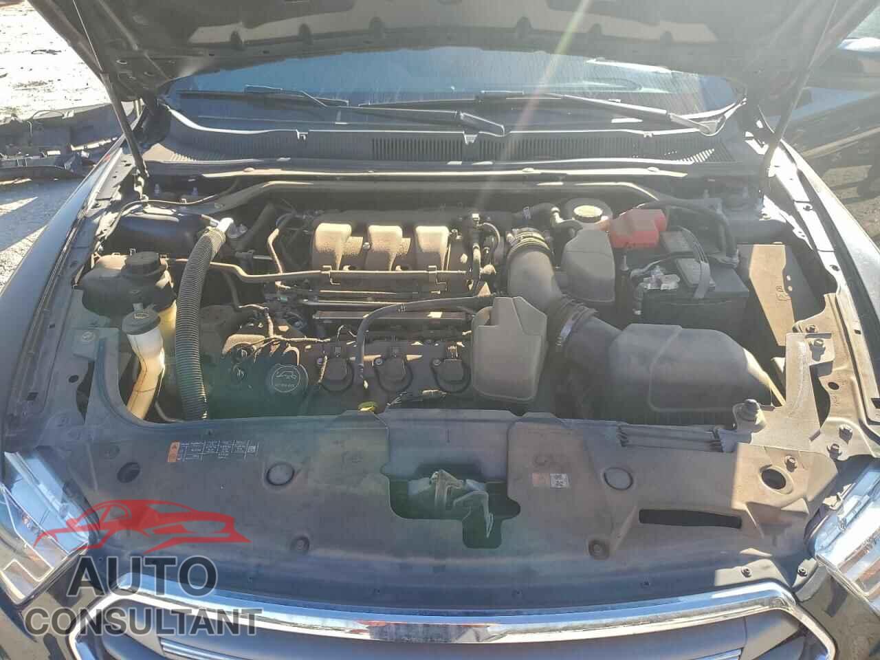 FORD TAURUS 2017 - 1FAHP2E81HG143041