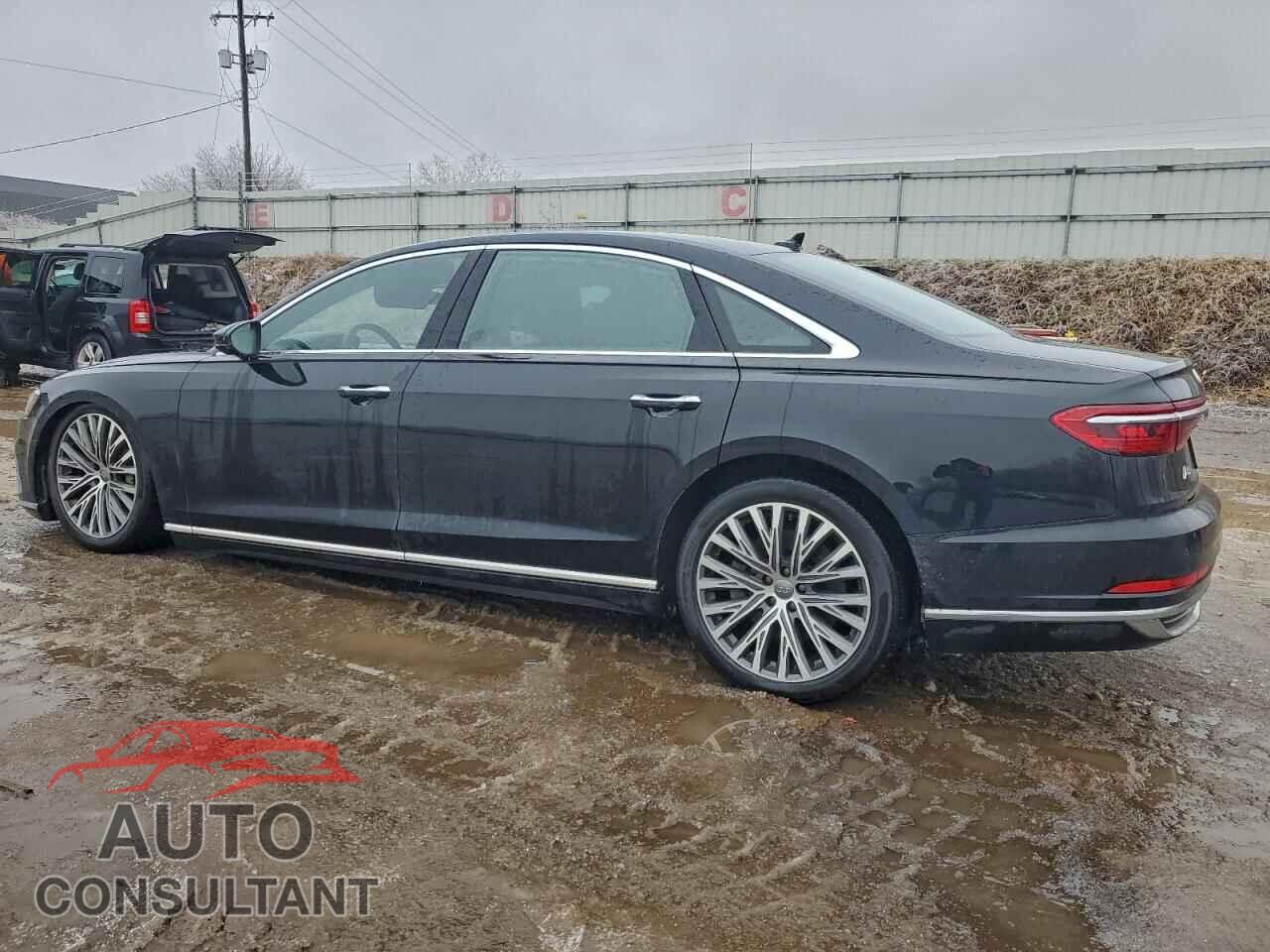 AUDI A8 2019 - WAU8DAF80KN018964
