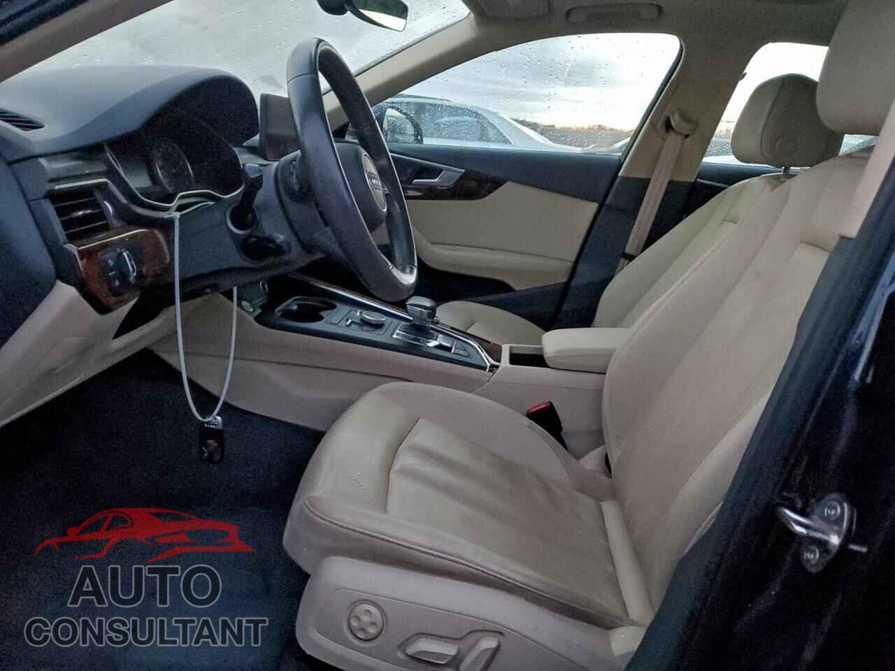 AUDI A4 2017 - WAUANAF47HN015659