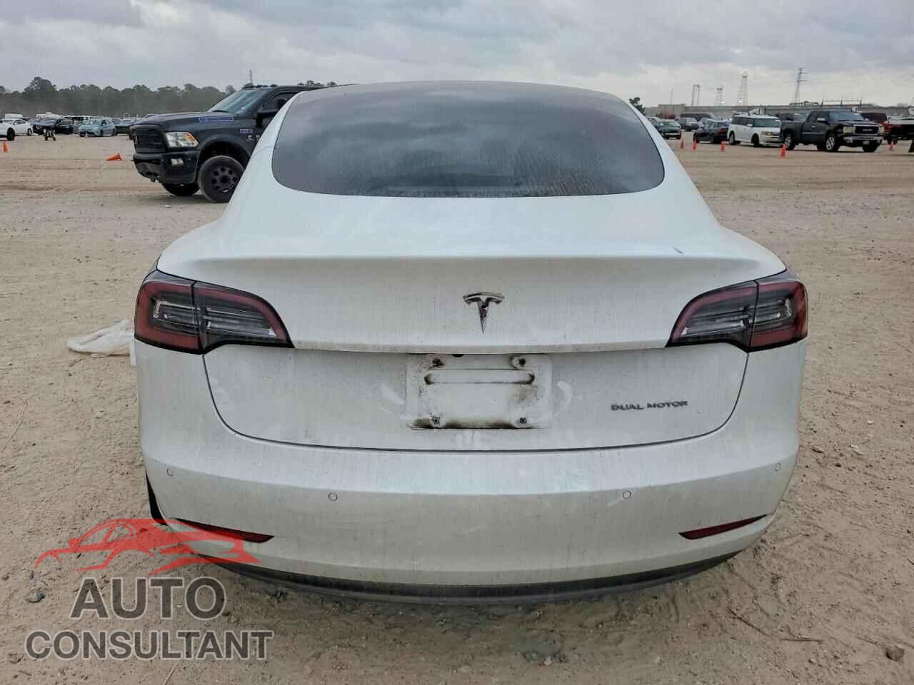 TESLA MODEL 3 2018 - 5YJ3E1EB2JF067698