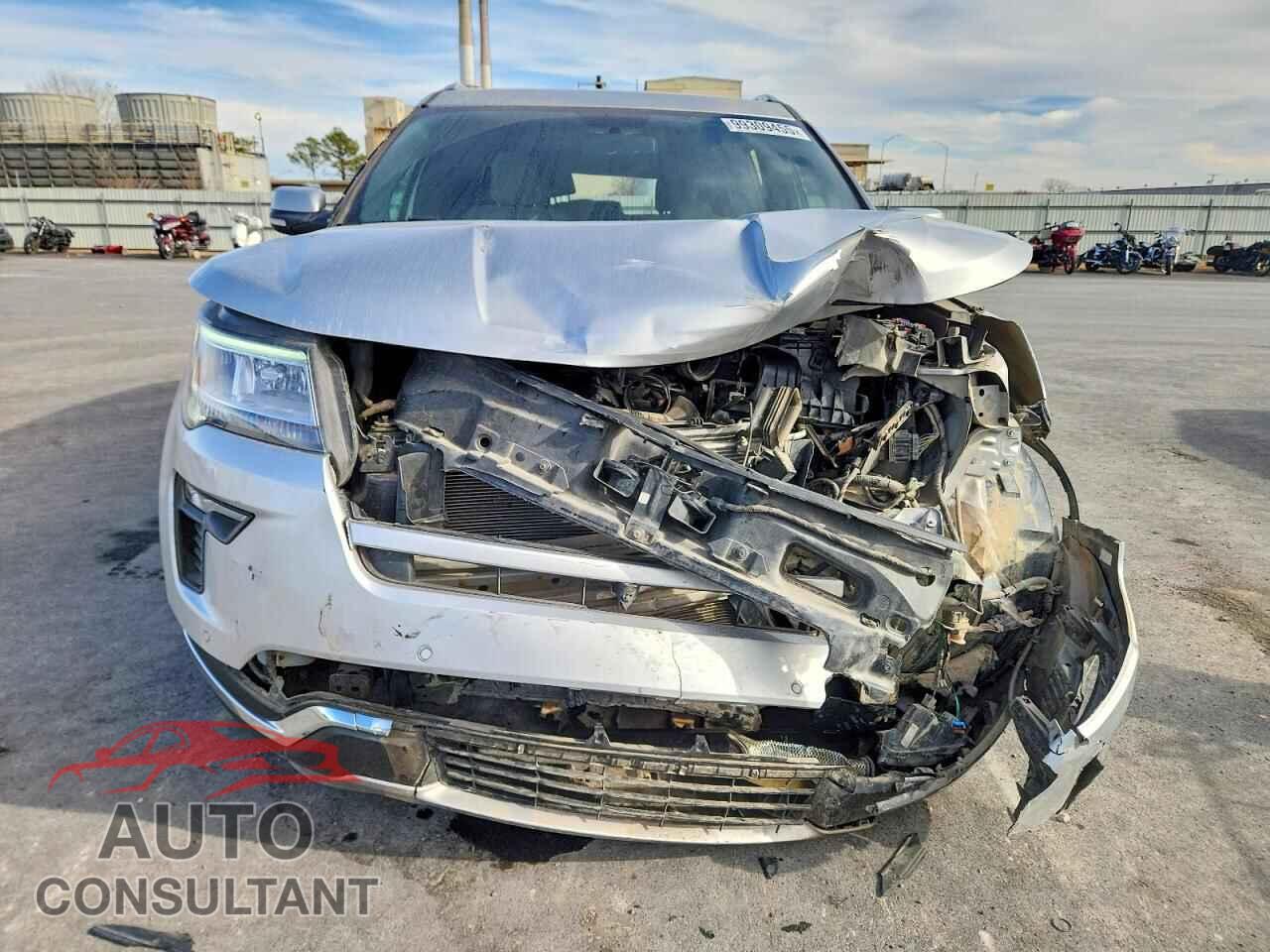 FORD EXPLORER 2018 - 1FM5K7F88JGB45720