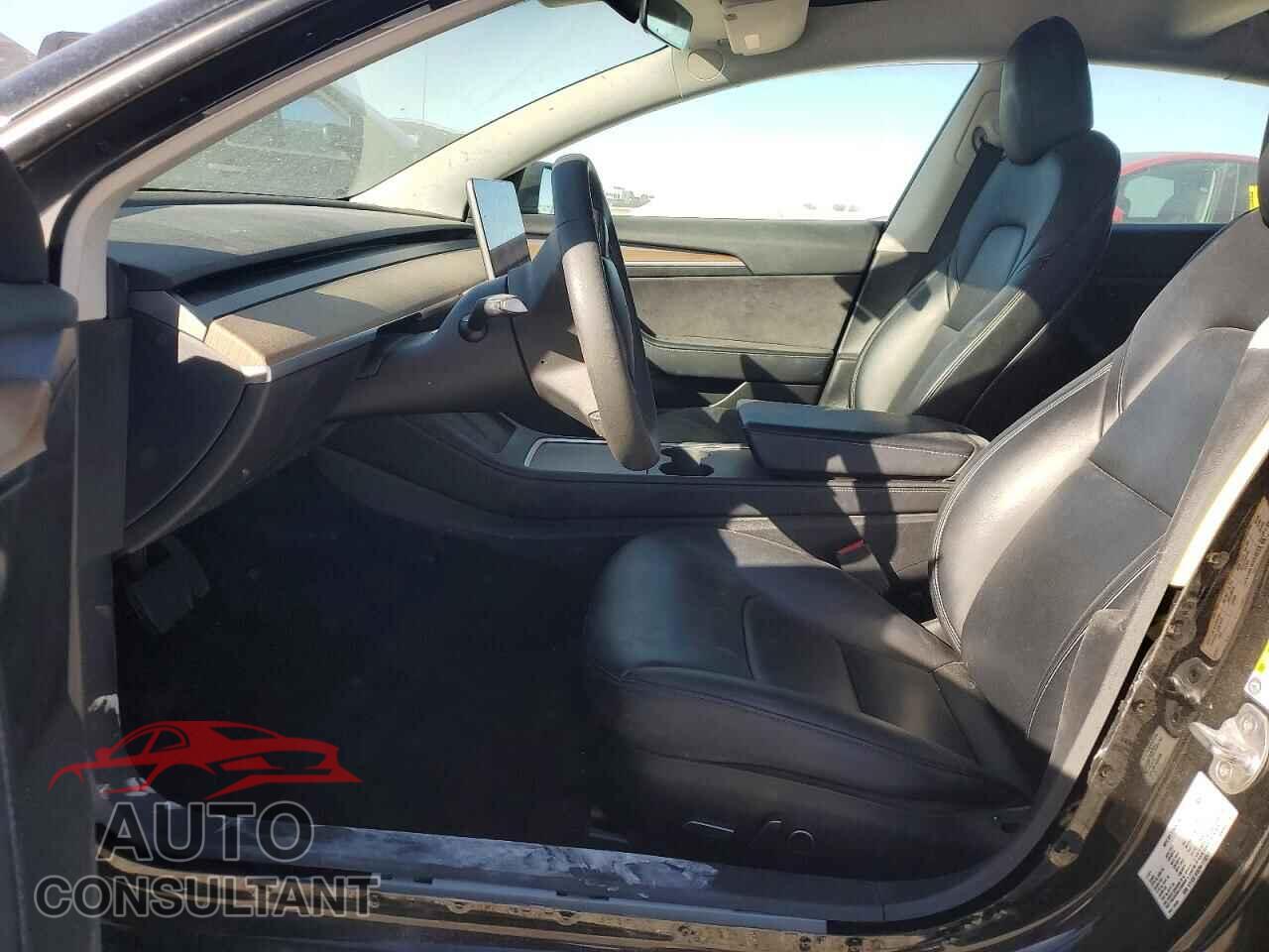 TESLA MODEL 3 2022 - 5YJ3E1EB2NF110247