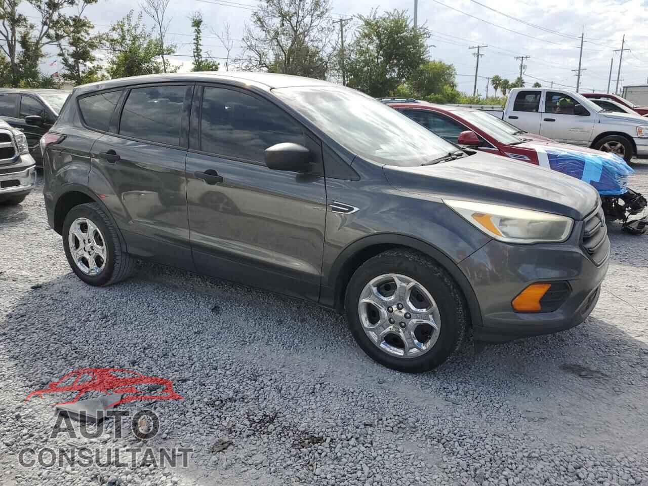FORD ESCAPE 2017 - 1FMCU0F76HUC73238