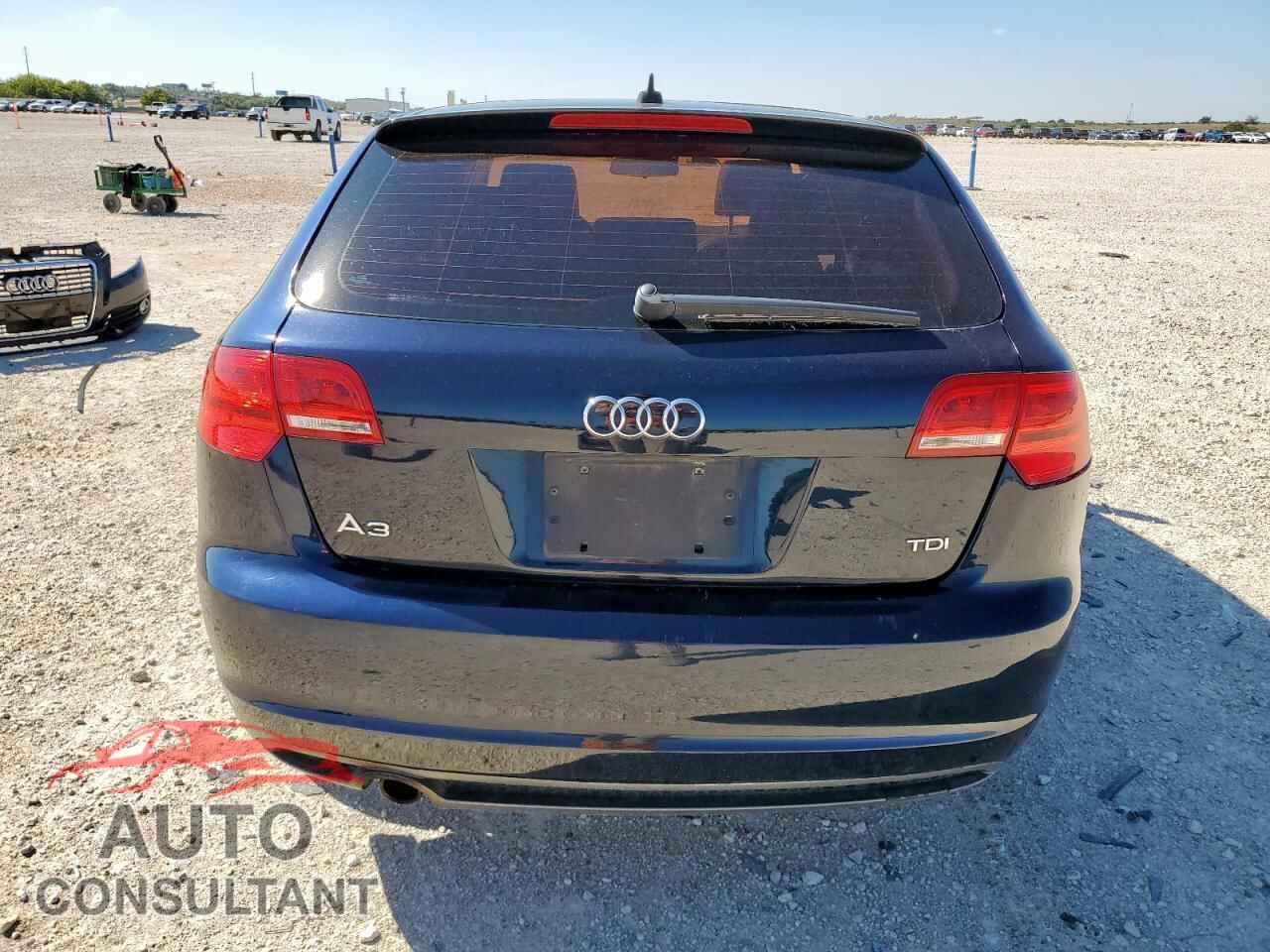 AUDI A3 2013 - WAUBJAFM2DA007342