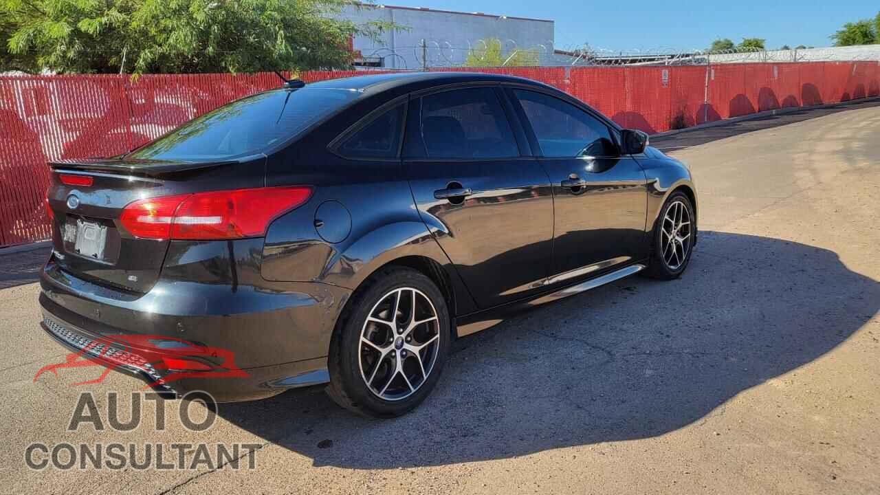 FORD FOCUS 2015 - 1FADP3F28FL226923