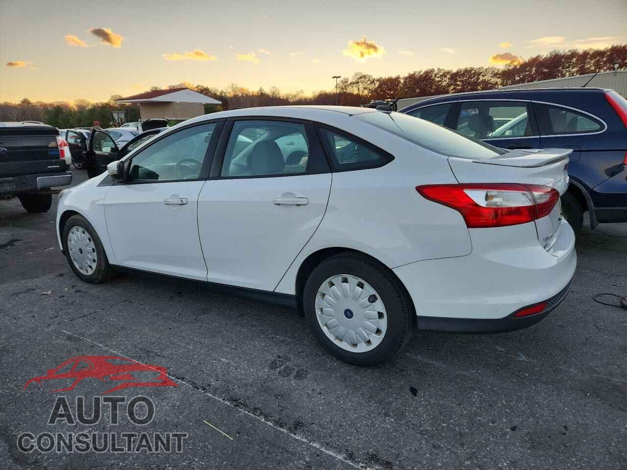 FORD FOCUS 2013 - 1FADP3F29DL215684