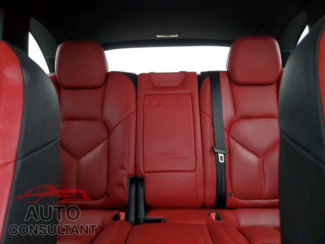 PORSCHE CAYENNE 2016 - WP1AB2A2XGLA96477