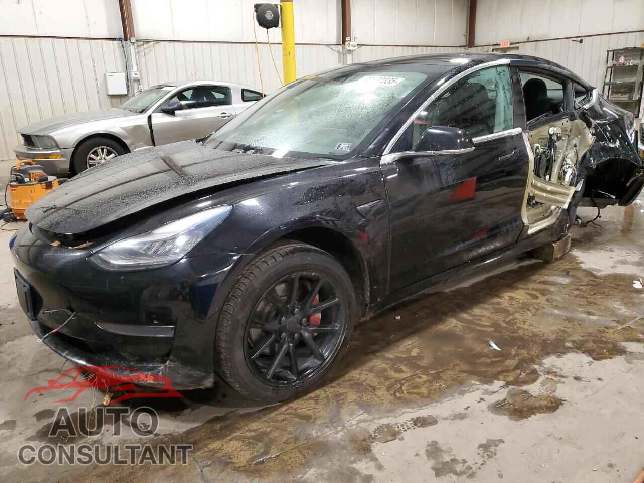 TESLA MODEL 3 2019 - 5YJ3E1EA6KF410568