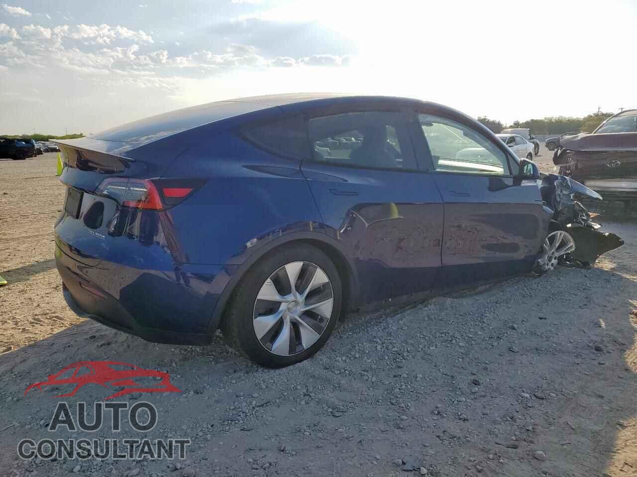 TESLA MODEL Y 2020 - 5YJYGDEF3LF037701