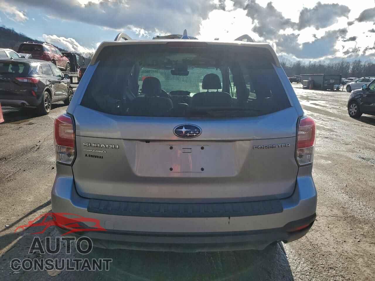 SUBARU FORESTER 2018 - JF2SJAEC2JH586056