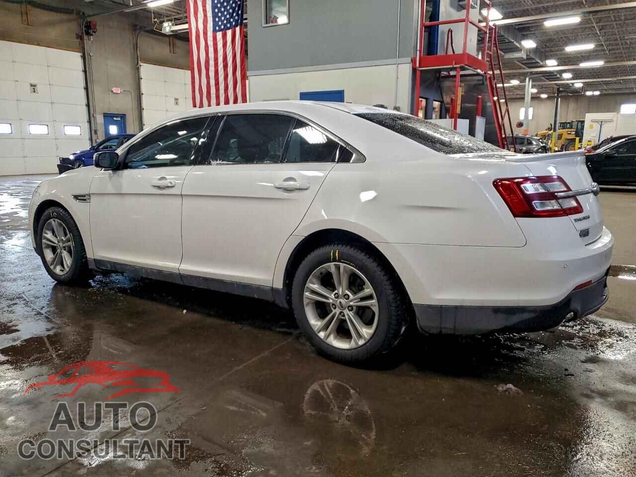 FORD TAURUS 2014 - 1FAHP2E82EG117608