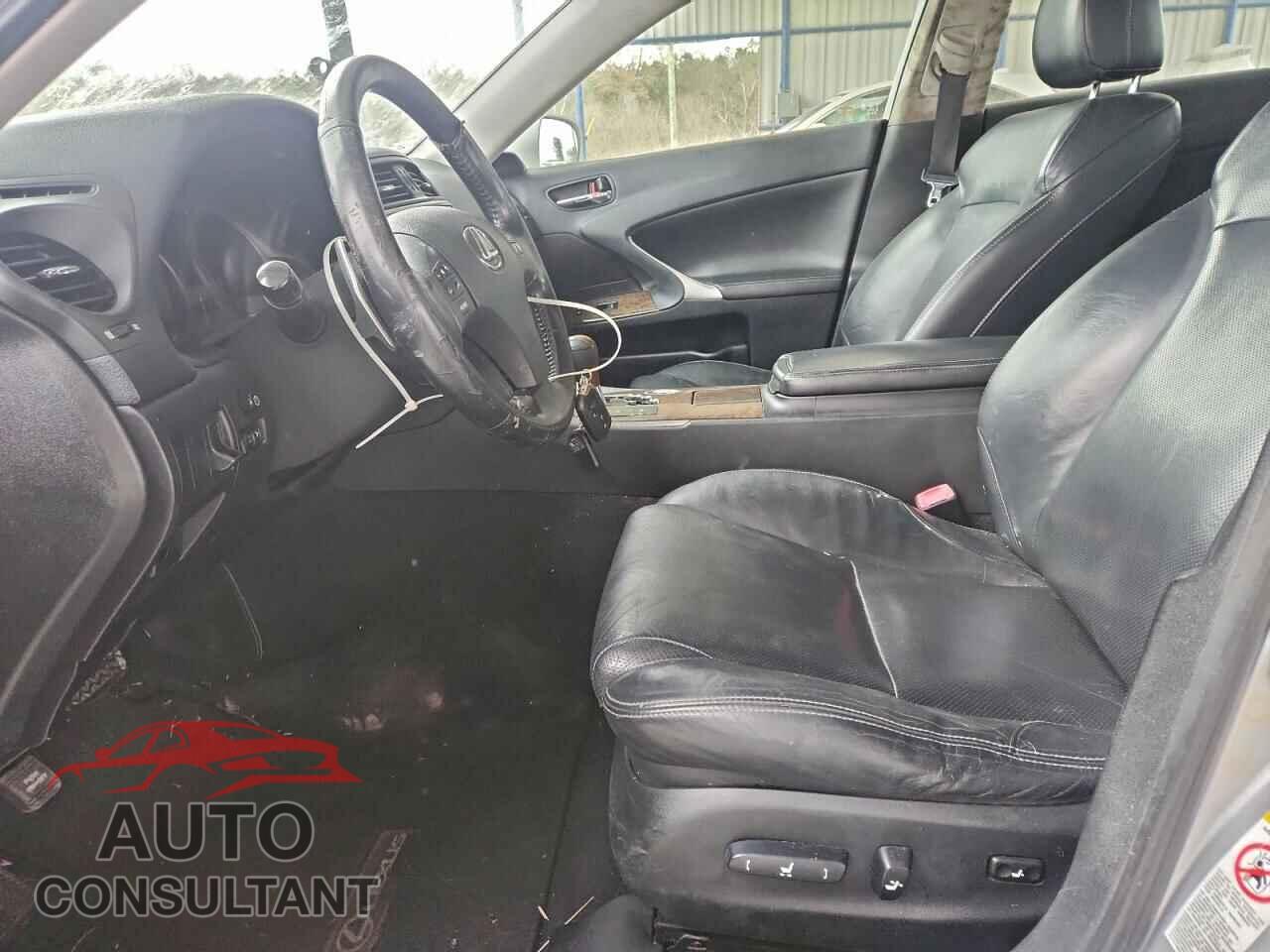 LEXUS IS 2010 - JTHCF5C29A5037105