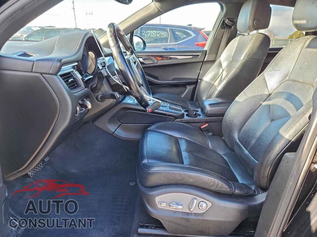 PORSCHE MACAN 2017 - WP1AA2A55HLB04211