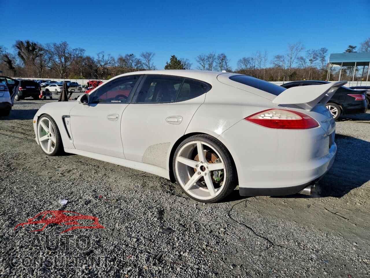 PORSCHE PANAMERA 2011 - WP0AA2A74BL010315