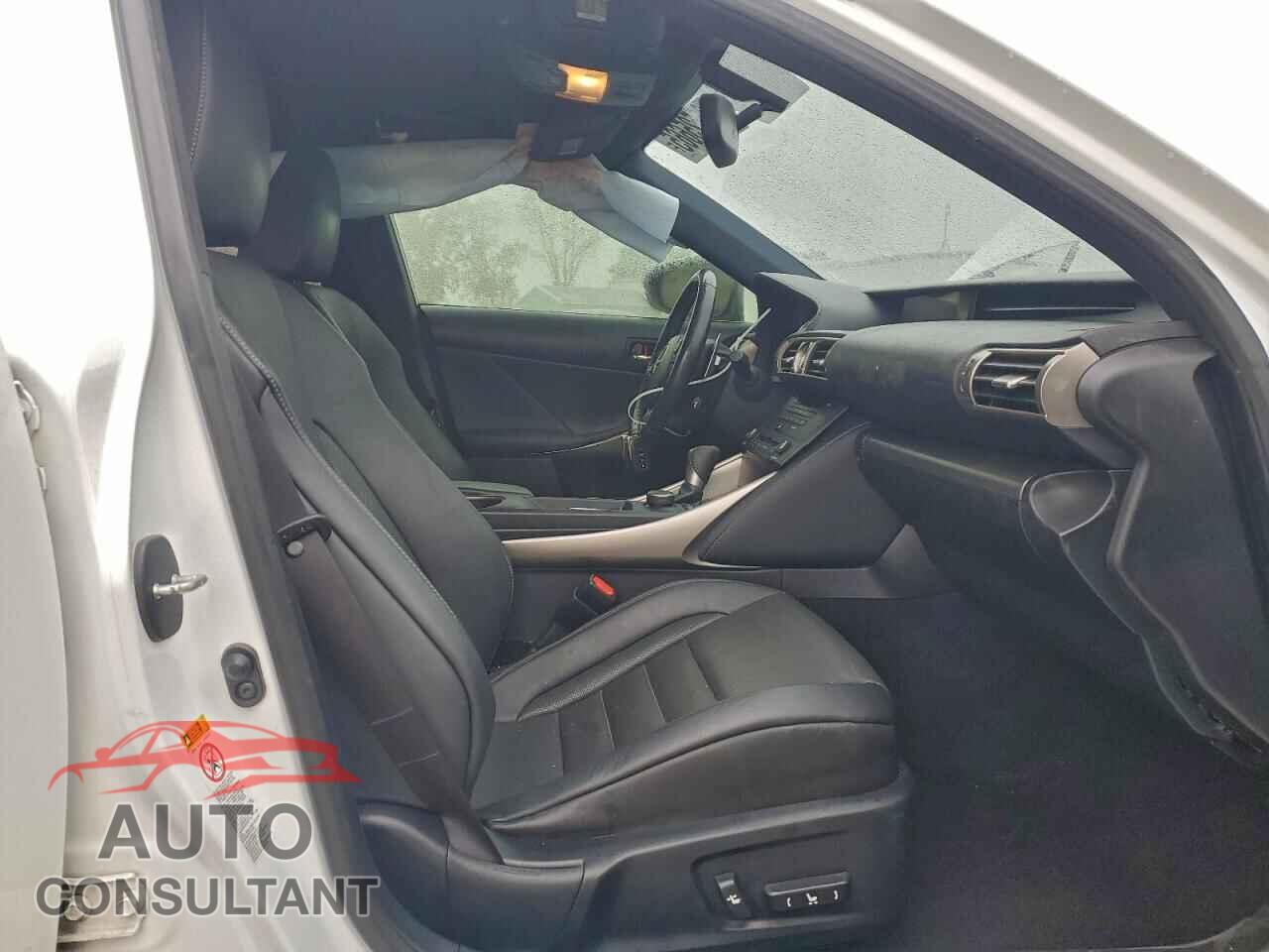 LEXUS IS 2016 - JTHBA1D29G5016040