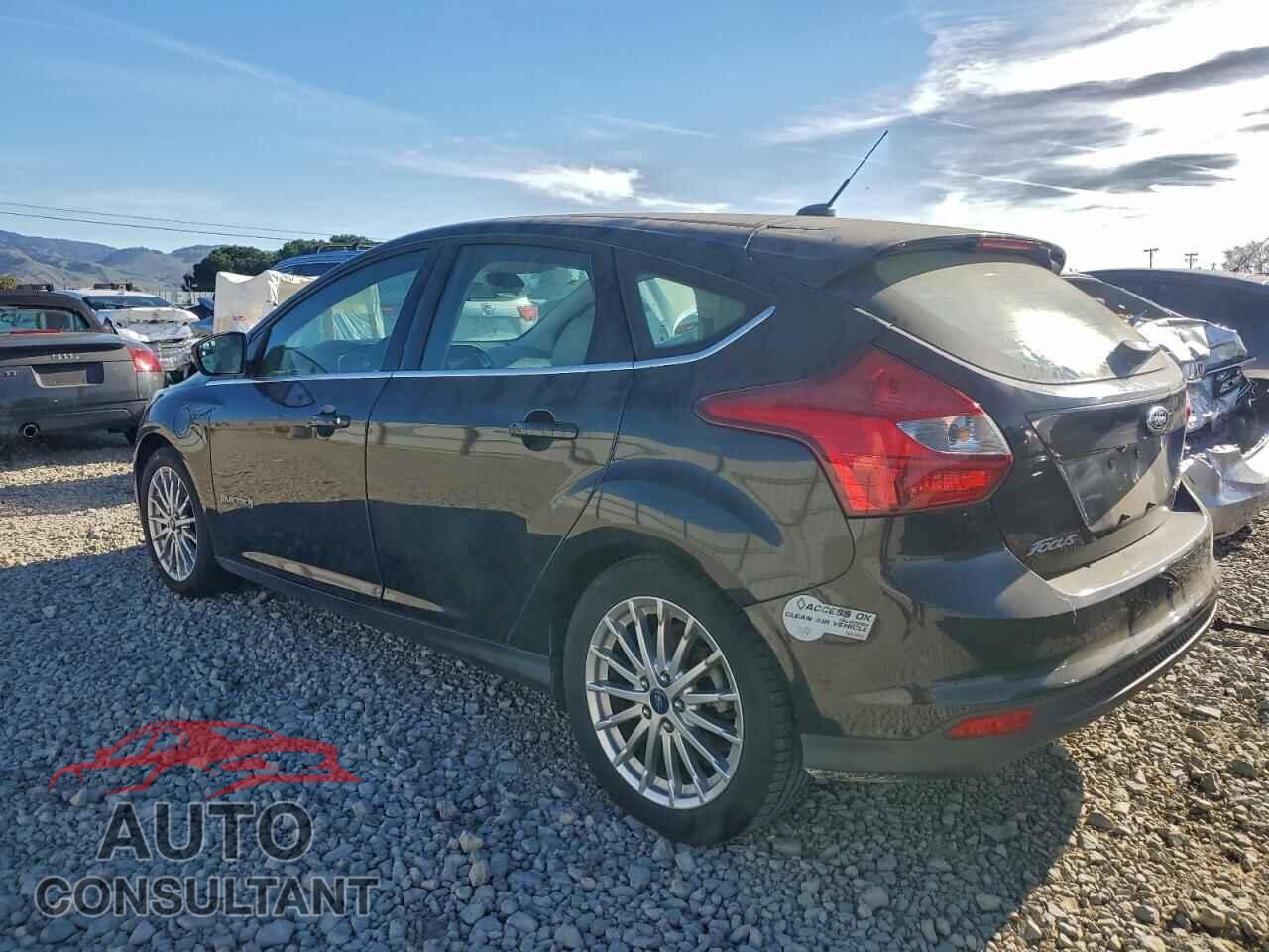 FORD FOCUS 2014 - 1FADP3R41EL112001